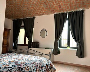 1 bedroom, free WiFi, bed sheets, wheelchair access