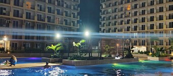 Studio w Pool, Mountain & City View Mactan Airport