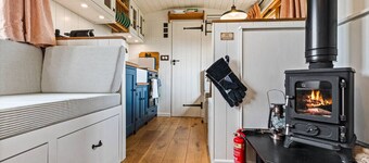 Quercus - Shepherds hut