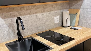Stovetop, paper towels