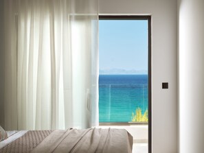 4 bedrooms, in-room safe, iron/ironing board, travel crib