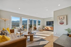 Hus (3 Bedrooms) | Vardagsrum
