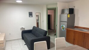 Interior - Luxurious Minimalist Apartment in Mazatlán's Historic Center (Mazatlán)