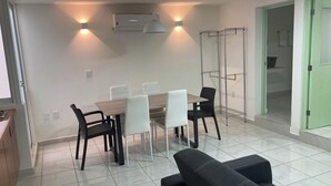 Interior - Luxurious Minimalist Apartment in Mazatlán's Historic Center (Mazatlán)