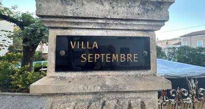 Paisible 35m2, 200 m du centre et thermes,clim, jardin,piscine ,animaux acceptés