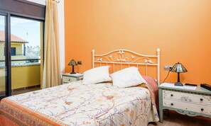 3 quartos, Wi-Fi de cortesia, roupa de cama