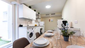 Refrigerador, microondas, horno, lavavajillas