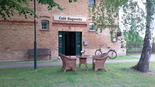 Quietly located 160 square meter apartment for 5 people near the Szczecin Lagoon.