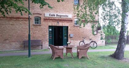 Quietly located 160 square meter apartment for 5 people near the Szczecin Lagoon.