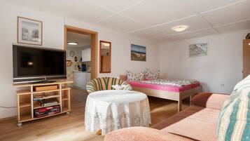 1 habitación, wifi y ropa de cama