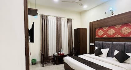 Hotel Woodlark