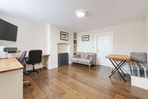 House | 4 bedrooms, Internet - Host Stay Hillhampton Stables (Worcester)