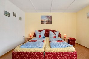 1 bedroom, WiFi, bed sheets