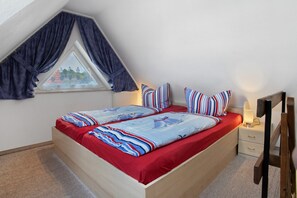 1 bedroom, WiFi, bed sheets