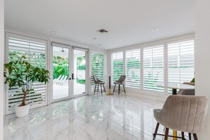 Interior - Spacious Home, Little Havana, Pool, Billiards, BBQ, Near Coral Gables, Brickell (Miami)