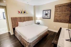 3 bedrooms, internet, bed sheets