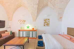 1 chambre, fer et planche à repasser, Wi-Fi, literie fournie