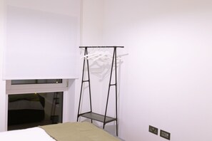 2 habitaciones, tabla de planchar con plancha y wifi gratis 