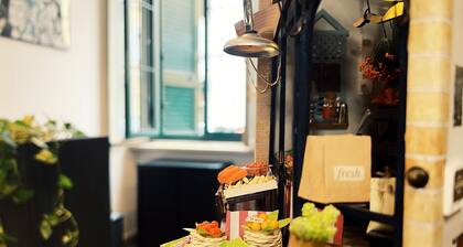 LH 51 Neapolitan Rooms