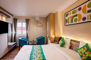 Deluxe Double Room | Iron/ironing board