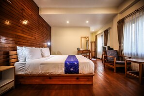 Hypo-allergenic bedding, down duvets, iron/ironing board, rollaway beds - Paro Heritage (Paro)