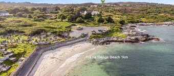 Tigh an Bheachaire Carraroe