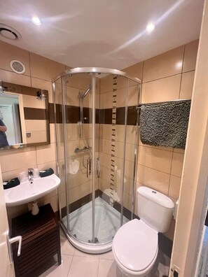 Classic-Doppelzimmer | Badezimmer