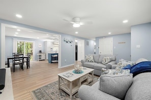 TV - Nicely Updated Three Bedroom Home in Ocean Pines (Ocean Pines)