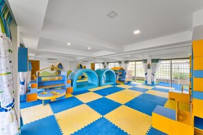 Children's play area - indoor - Seaview Villa with Pool & Kids Zone V223 (Koh Samui)