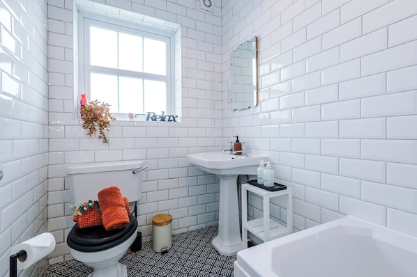 House | Bathroom