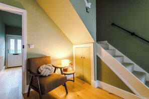 House | Living area - 68 Walter Street (Chester)