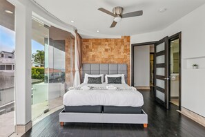 5 habitaciones, escritorio, tabla de planchar con plancha y wifi gratis