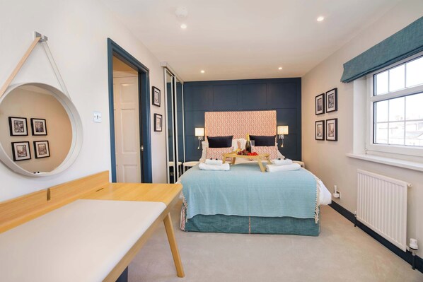 1 bedroom, iron/ironing board, travel crib, WiFi