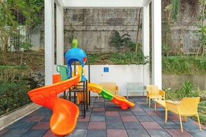 Children's play area - outdoor