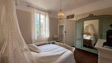 3 Schlafzimmer, Bügeleisen/Bügelbrett, Internetzugang, Bettwäsche