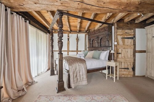 2-Bed Barn| Private Drive & Gardens - By Tempstay