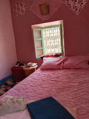2 bedrooms, free WiFi