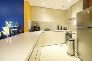 Apartment, Lake View | Private kitchen