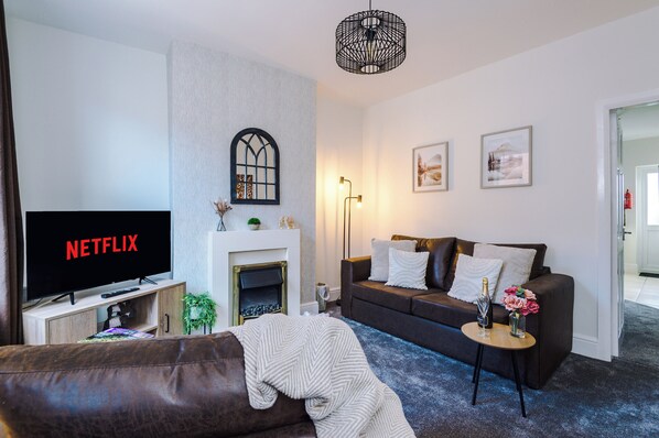 House, Patio | Living area