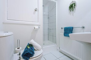 House, Patio | Bathroom