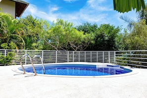 Utomhuspool