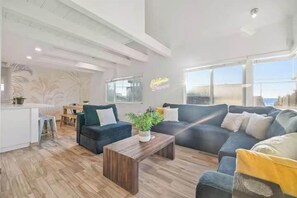 Télévision, espaces bureaux