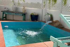 室外游泳池