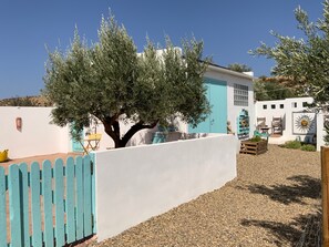 Property grounds - Quality Rustic Retreat in Tabernas Countryside (Tabernas)