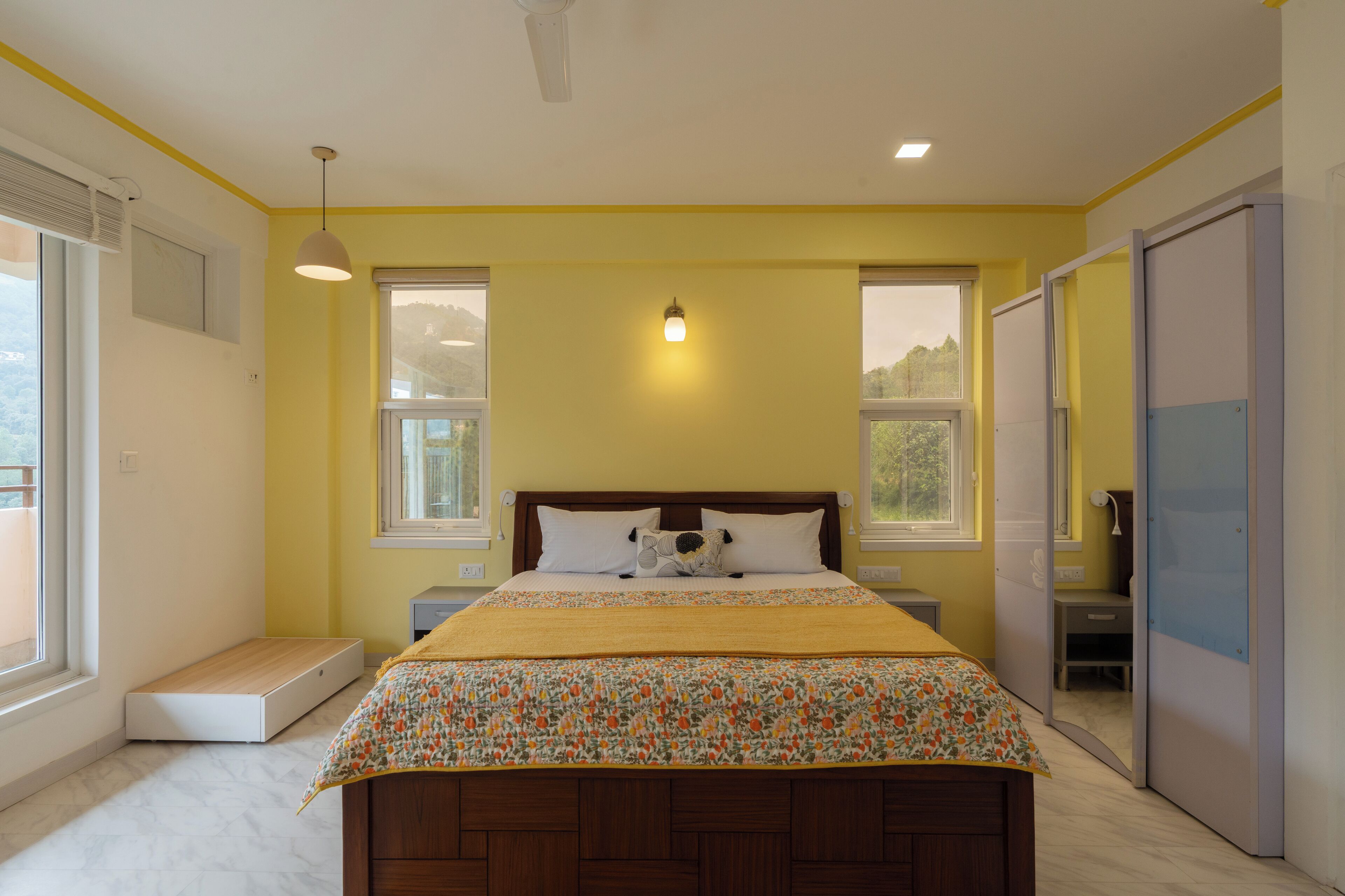 Kamar Quadruple Mewah, pemandangan lembah | Wi-Fi gratis dan dapat diakses tamu berkursi roda