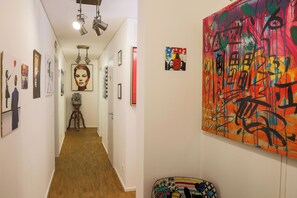 Interior - ART City-Studio 12 Kassel Fulda-Ufer, 3 bedrooms, terrace, balcony, up to 8 persons (Kassel)