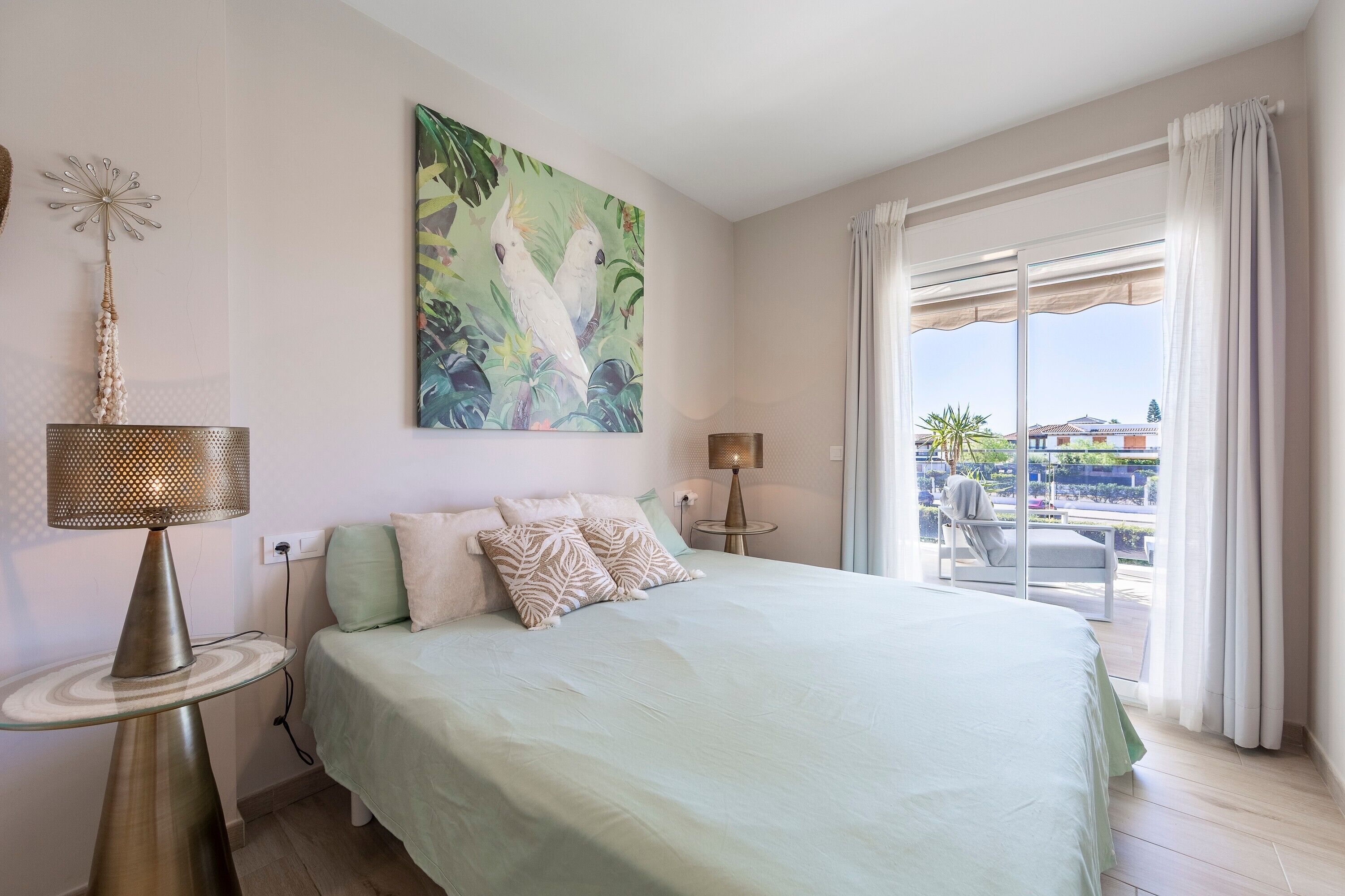 2 slaapkamers, een strijkplank/strijkijzer, wifi, beddengoed