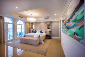 9 bedrooms, iron/ironing board, WiFi, bed sheets