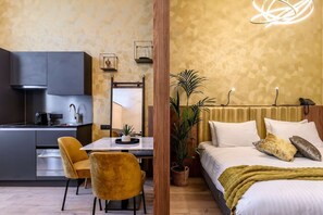 3 bedrooms, iron/ironing board, free WiFi, bed sheets - Modern Stay in Flemish Ardennes, Ideal for Cyclists | 3 Units | Bike Storage (Oudenaarde)