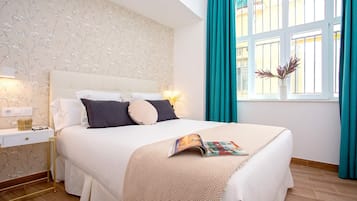 Apartment (1 Bedroom) | 1 Schlafzimmer, Bügeleisen/Bügelbrett, kostenloses WLAN, Bettwäsche